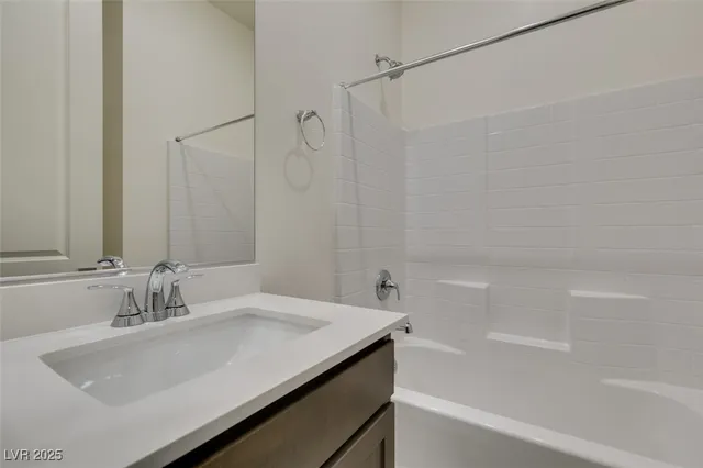 $3,950 | 568 Clover Bar Lane, Las Vegas, NV 89138