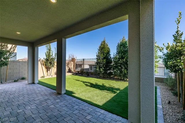 $3,950 | 568 Clover Bar Lane, Las Vegas, NV 89138