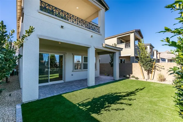 $3,950 | 568 Clover Bar Lane, Las Vegas, NV 89138