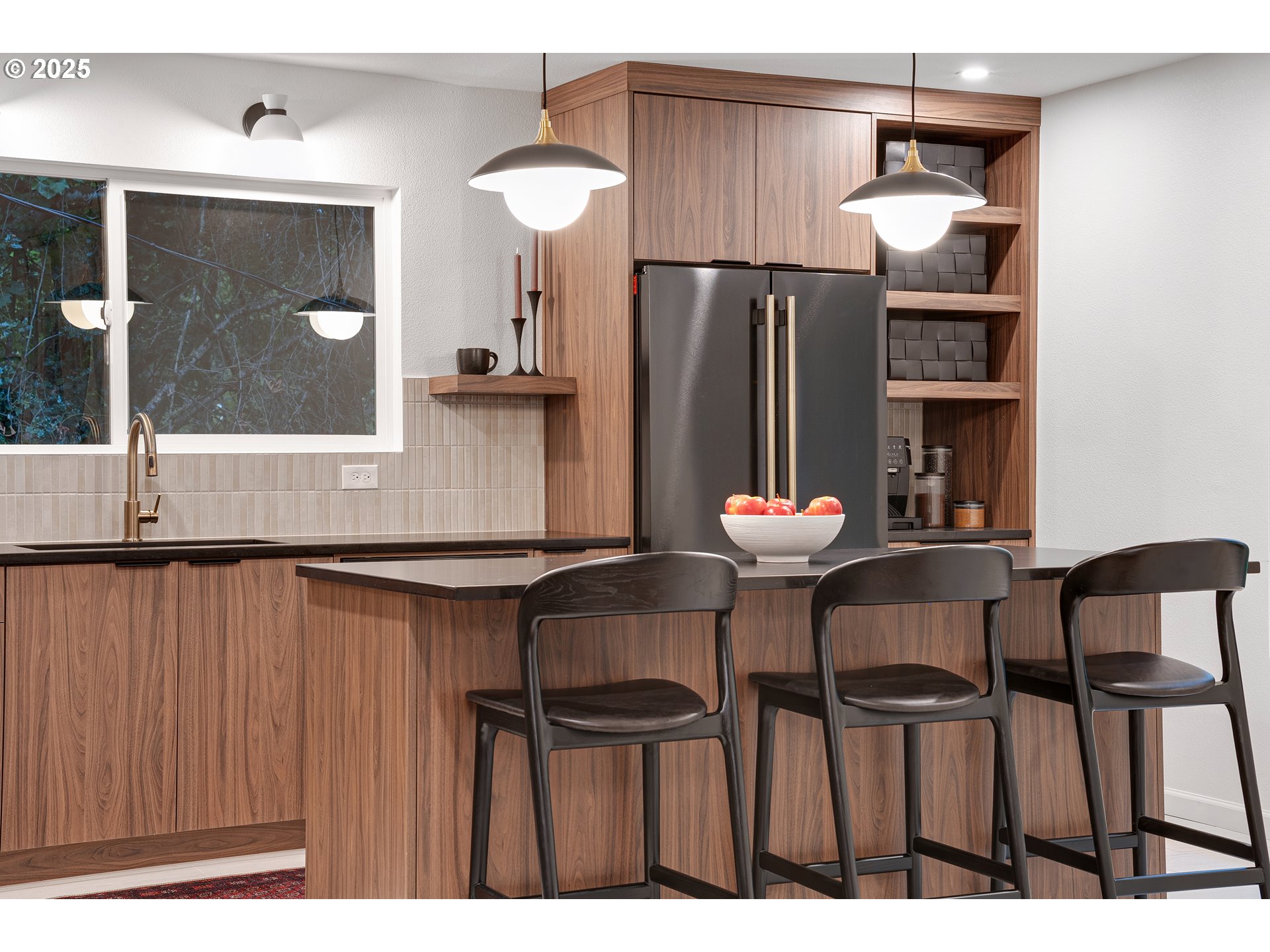 8475 Southwest Canyon Lane Portland, OR 97225 - Photo 12 of 48 Kitchen