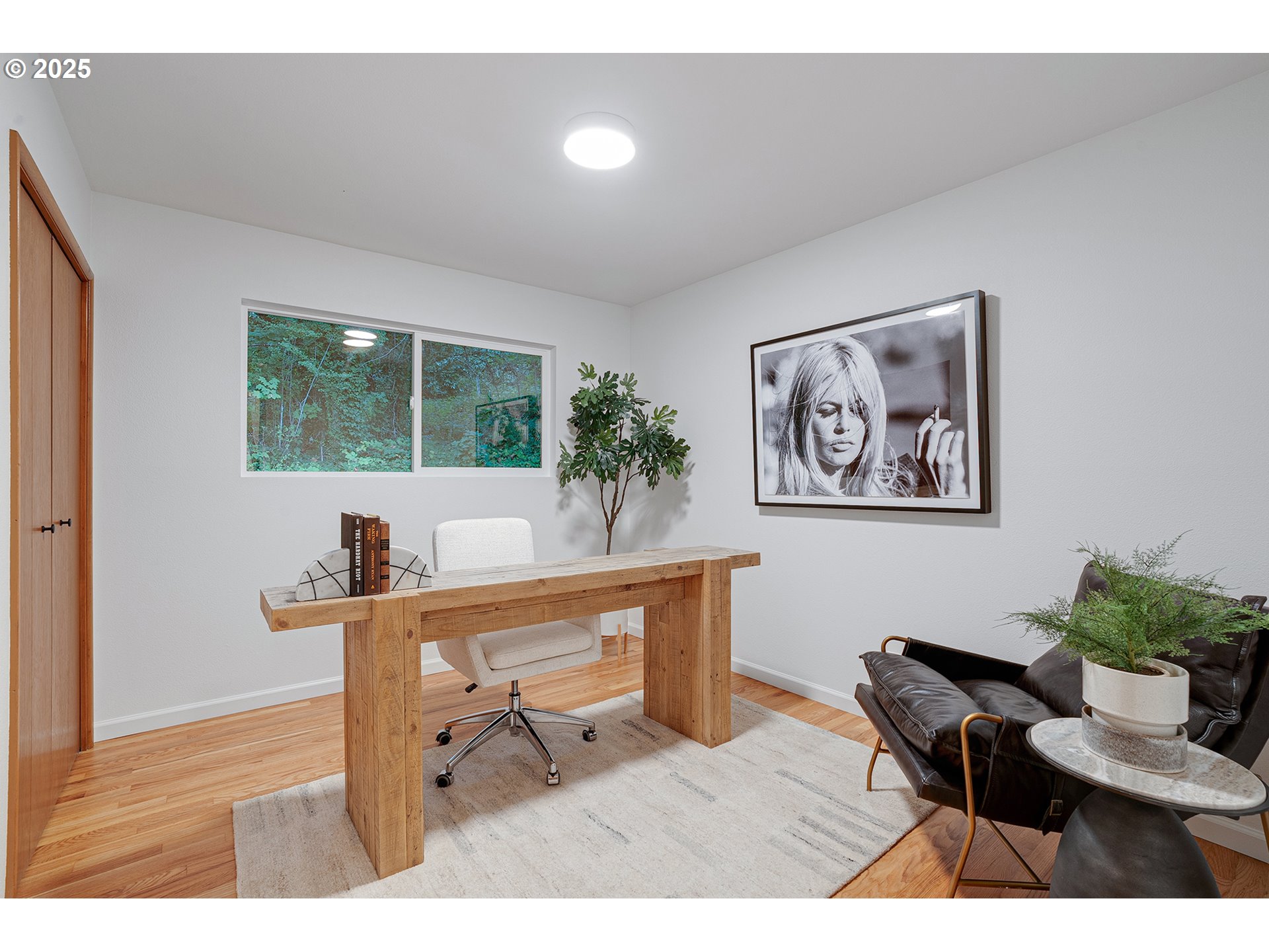 8475 Southwest Canyon Lane Portland, OR 97225 - Photo 24 of 48 Bedroom