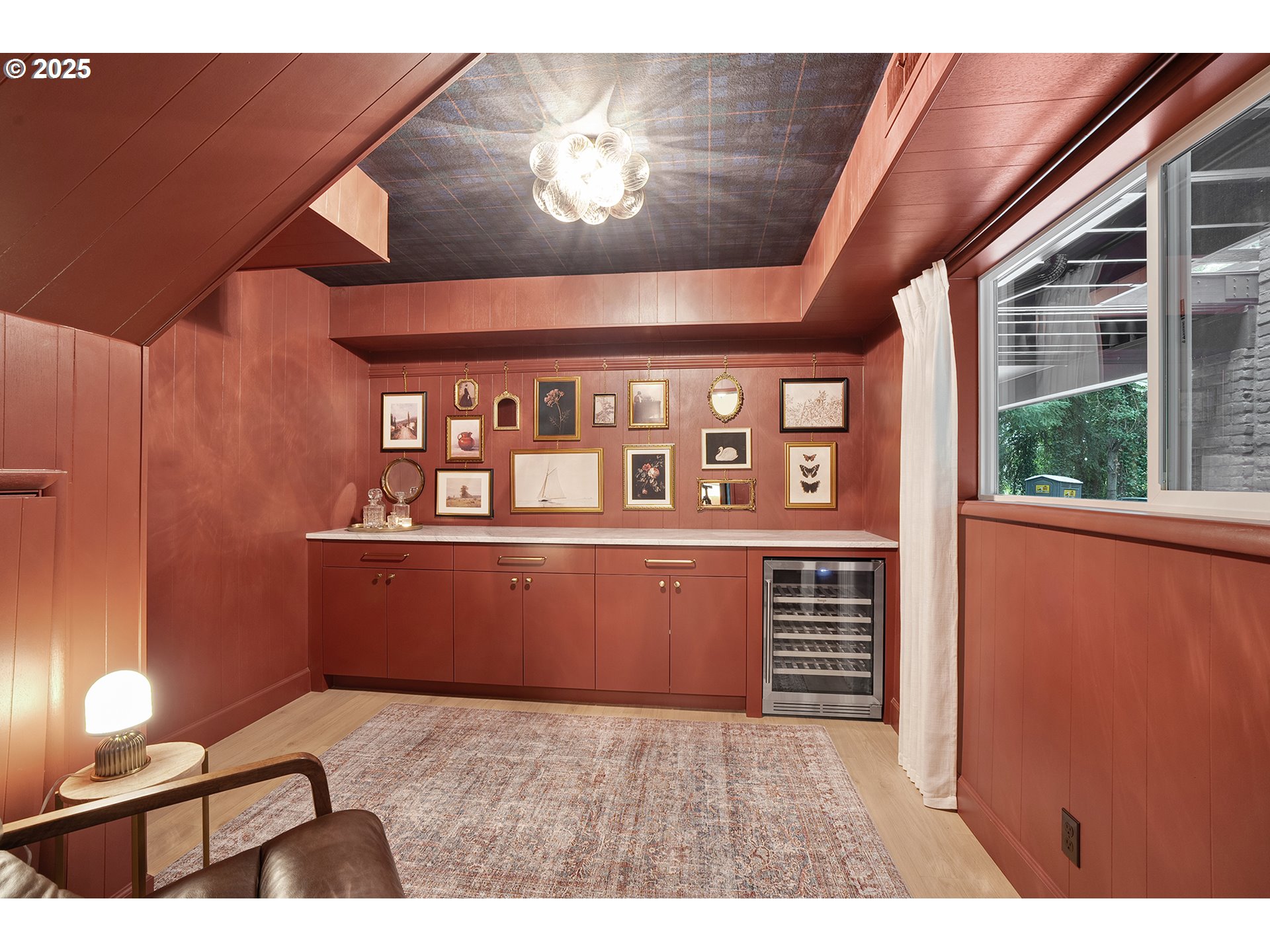 8475 Southwest Canyon Lane Portland, OR 97225 - Photo 33 of 48 Den/Office