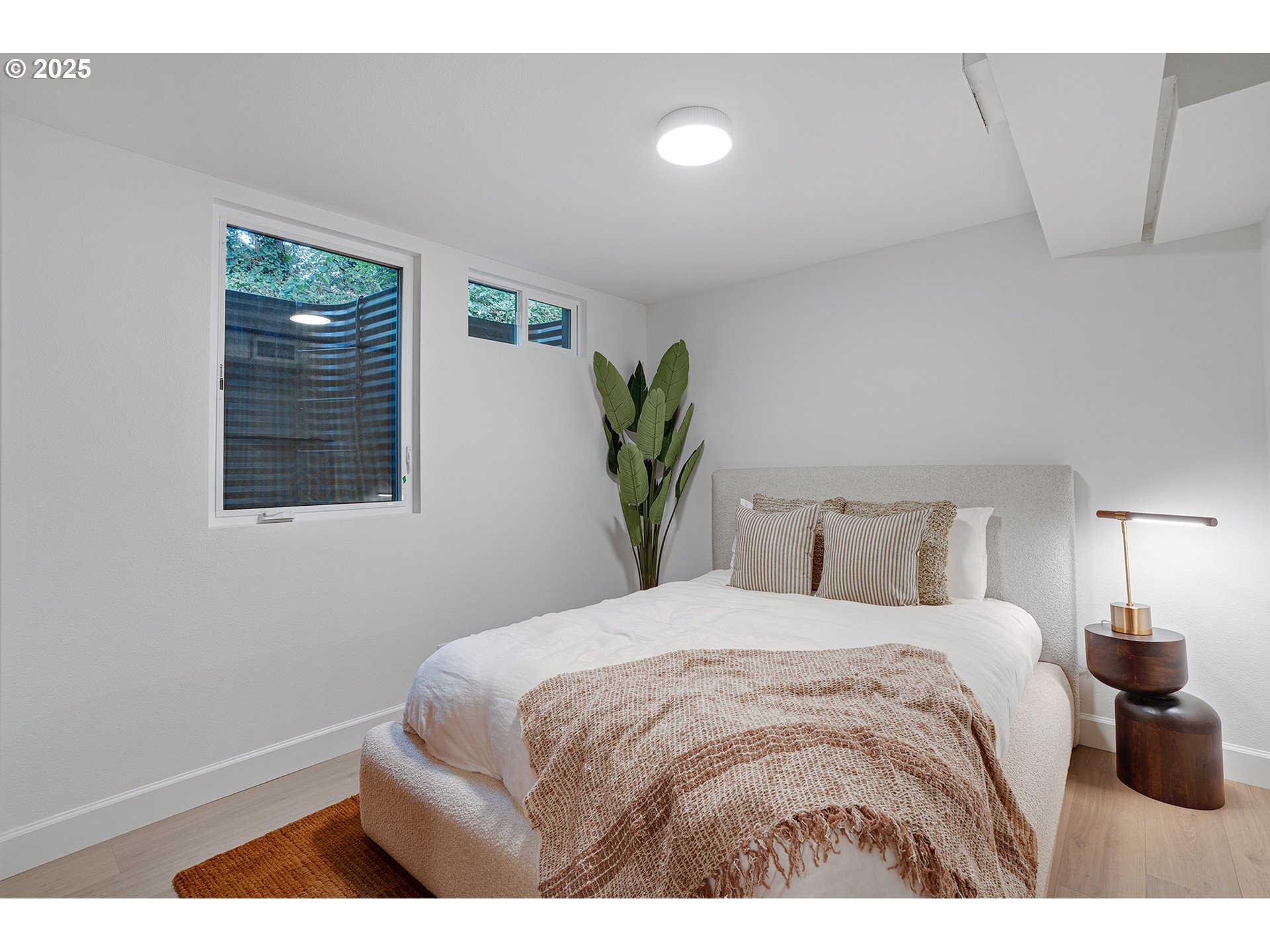 8475 Southwest Canyon Lane Portland, OR 97225 - Photo 38 of 48 Bedroom