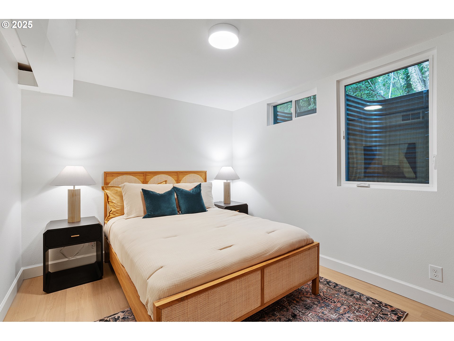 8475 Southwest Canyon Lane Portland, OR 97225 - Photo 39 of 48 Bedroom