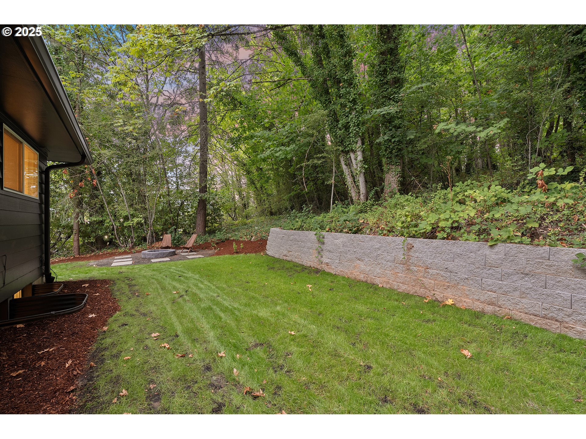 8475 Southwest Canyon Lane Portland, OR 97225 - Photo 41 of 48 Backyard