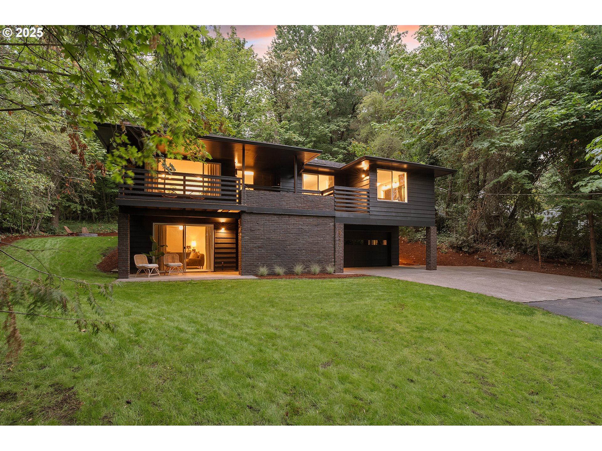 8475 Southwest Canyon Lane Portland, OR 97225 - Photo 46 of 48 Front Yard