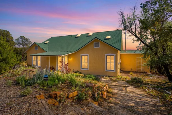 $1,350,000 | 36 San Sebastian Road, Santa Fe, NM 87505