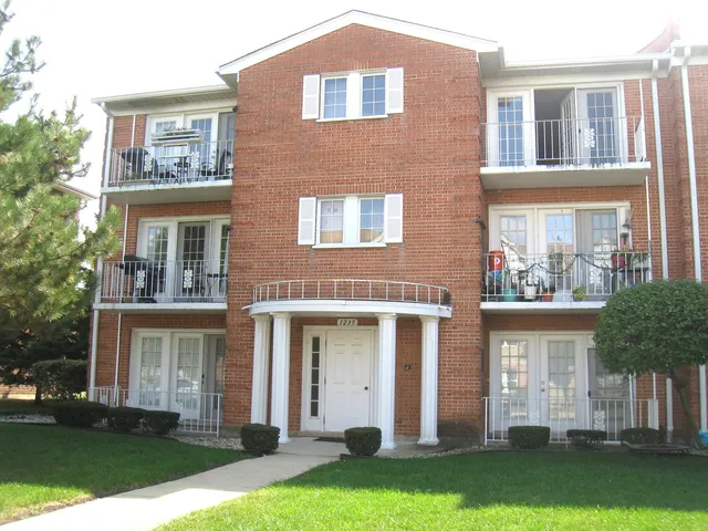 front view of house with a yard