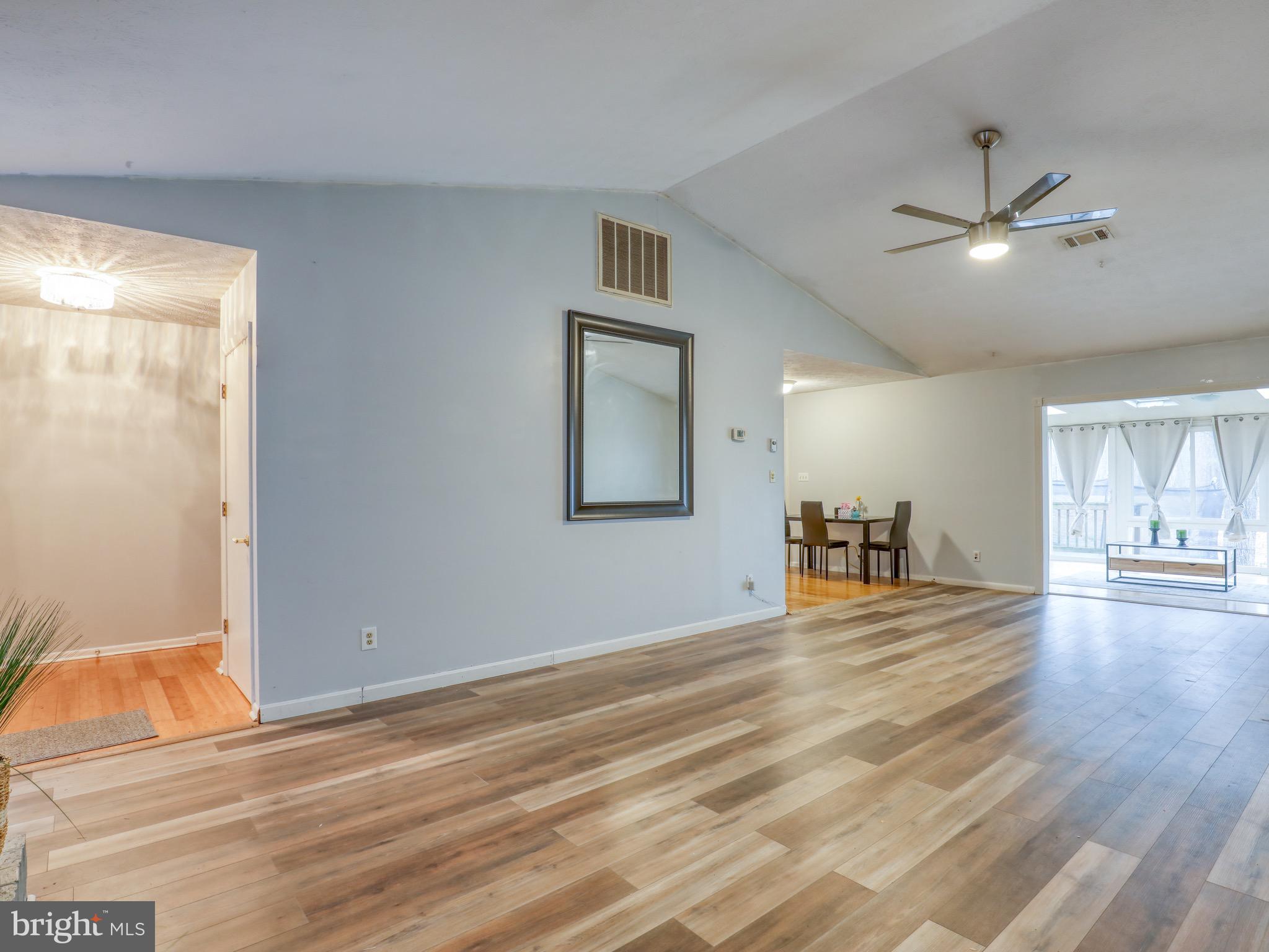 137 Holiday Road Cross Junction, VA 22625 - Photo 13 of 42