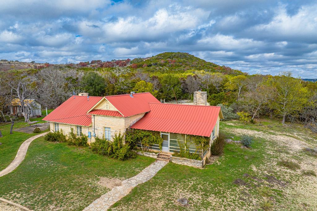 1010 Harper Road Kerrville, TX 78028 - Photo 1 of 1 Main View