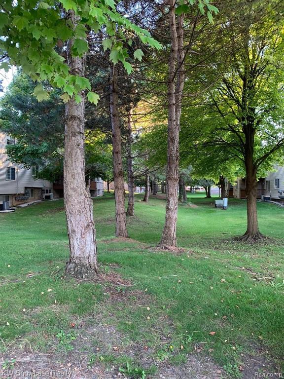 702 South Milford Road Milford, MI 48381 - Photo 34 of 43