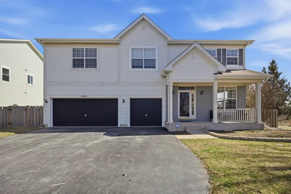 $549,000 | 1341 East Meadow Lane, Round Lake, IL 60073