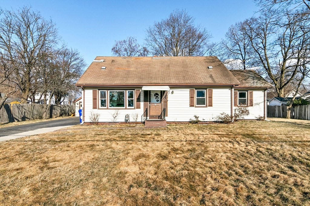 71 Gresham Street Springfield, MA 01119 - Photo 1 of 38