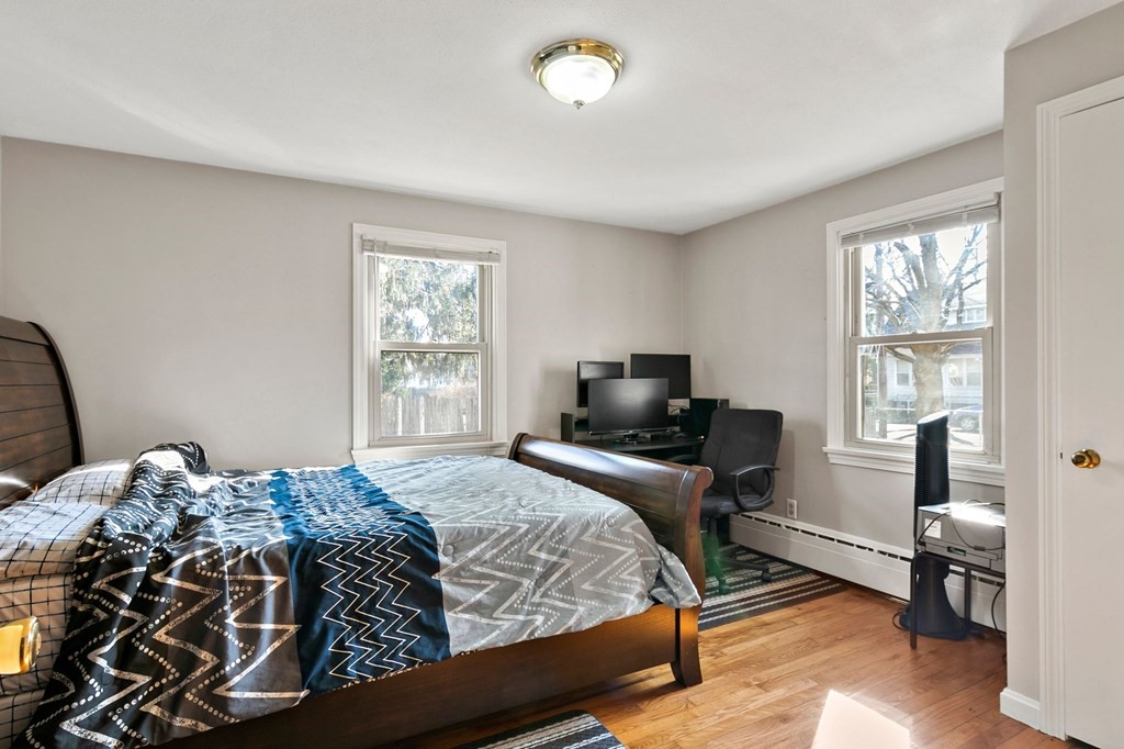 71 Gresham Street Springfield, MA 01119 - Photo 17 of 38