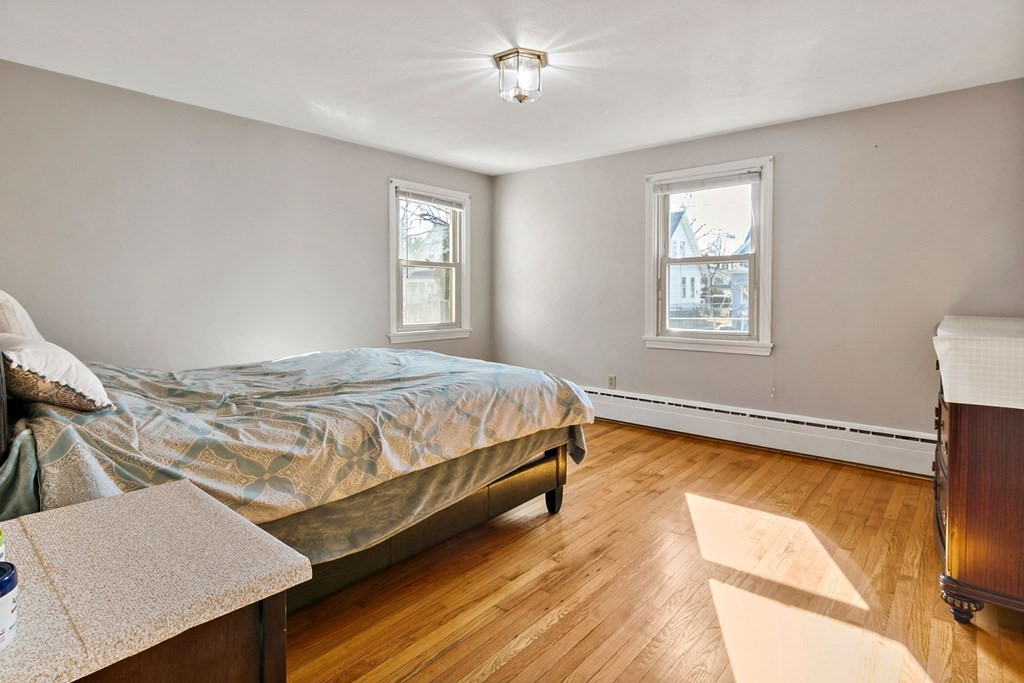 71 Gresham Street Springfield, MA 01119 - Photo 20 of 38