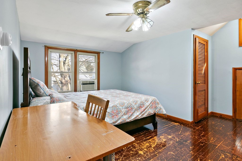 71 Gresham Street Springfield, MA 01119 - Photo 23 of 38