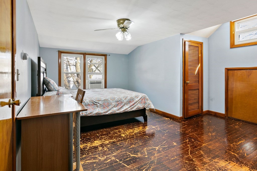 71 Gresham Street Springfield, MA 01119 - Photo 25 of 38