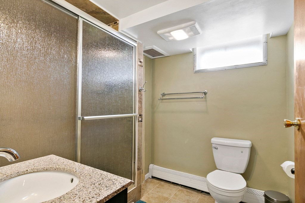 71 Gresham Street Springfield, MA 01119 - Photo 31 of 38