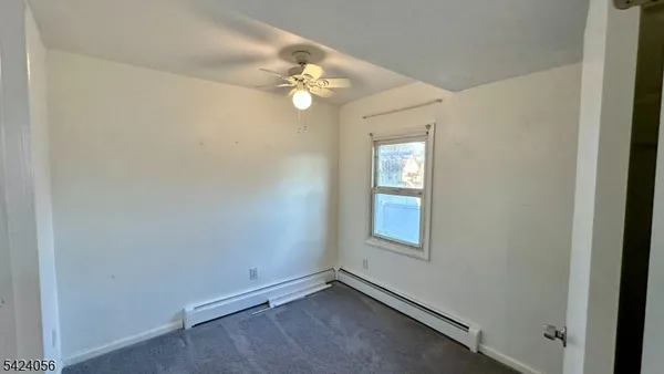 $2,200 | 529 Valley Road, Unit 1, Roselle Park, NJ 07204