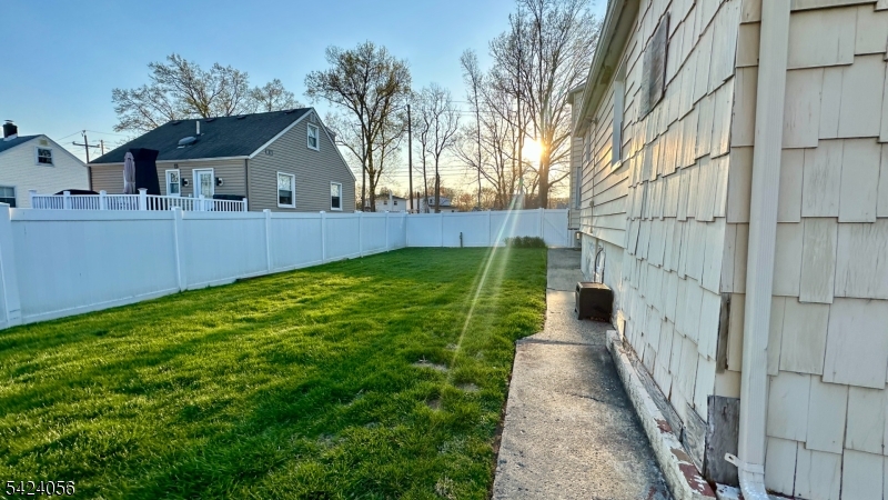 529 Valley Road, Unit 1 Roselle Park, NJ 07204 - Photo 8 of 10