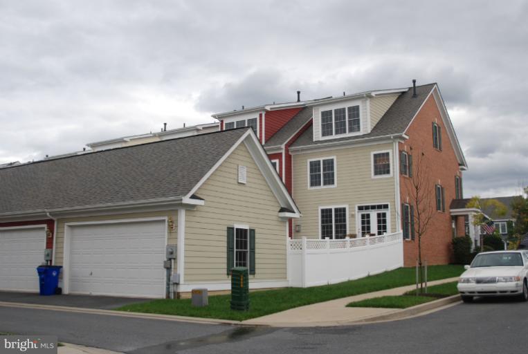 3960 Addison Woods Road Frederick, MD 21704 - Photo 8 of 21 Exterior (Rear)