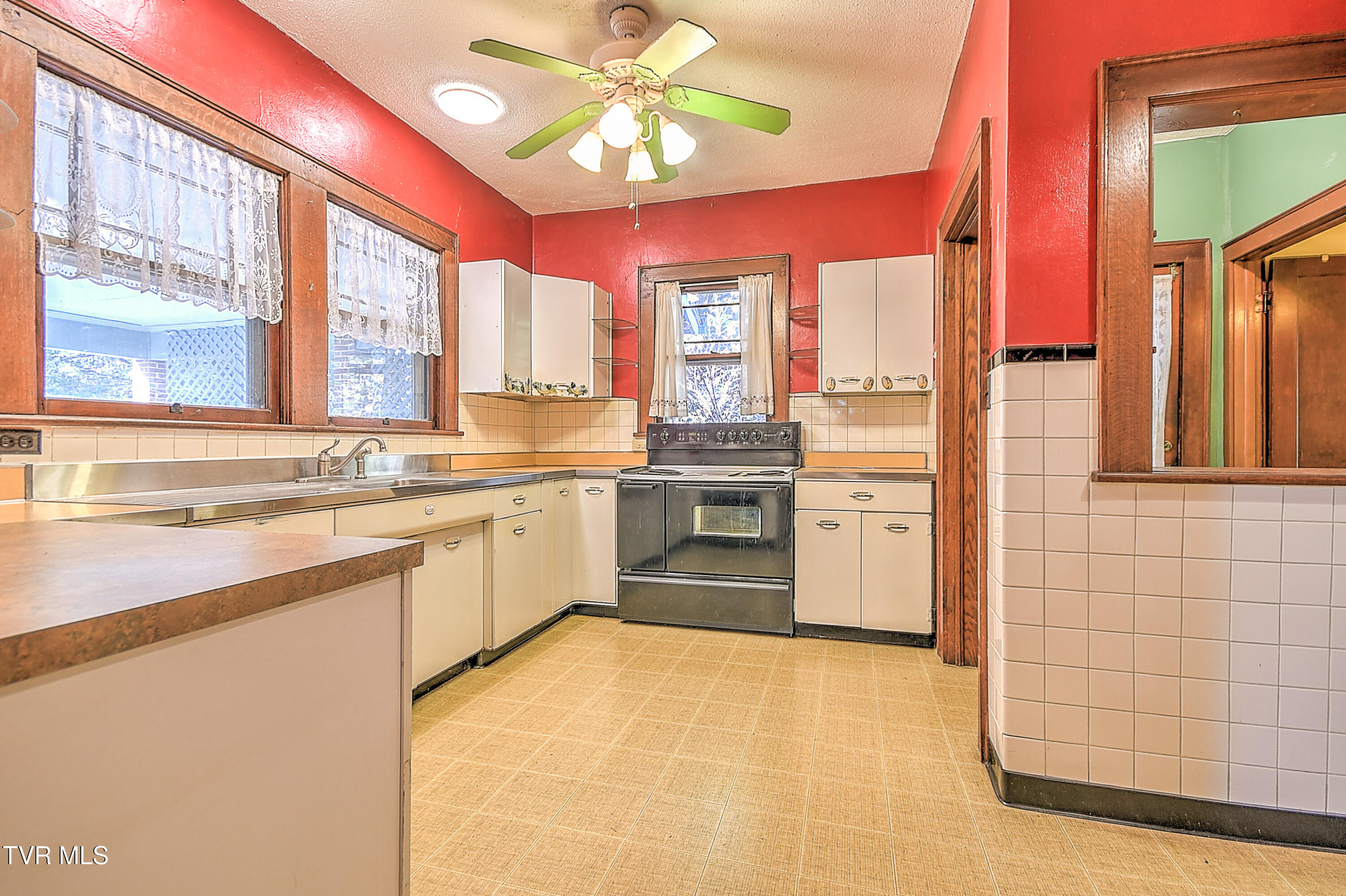 415 Fairgrounds Road Greeneville, TN 37745 - Photo 27 of 68 27