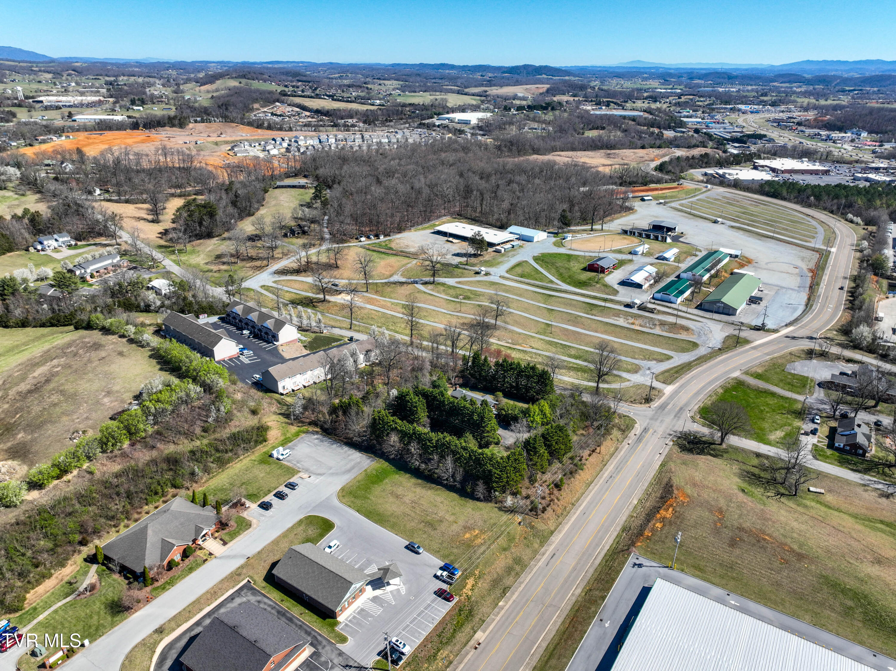 415 Fairgrounds Road Greeneville, TN 37745 - Photo 9 of 68 9