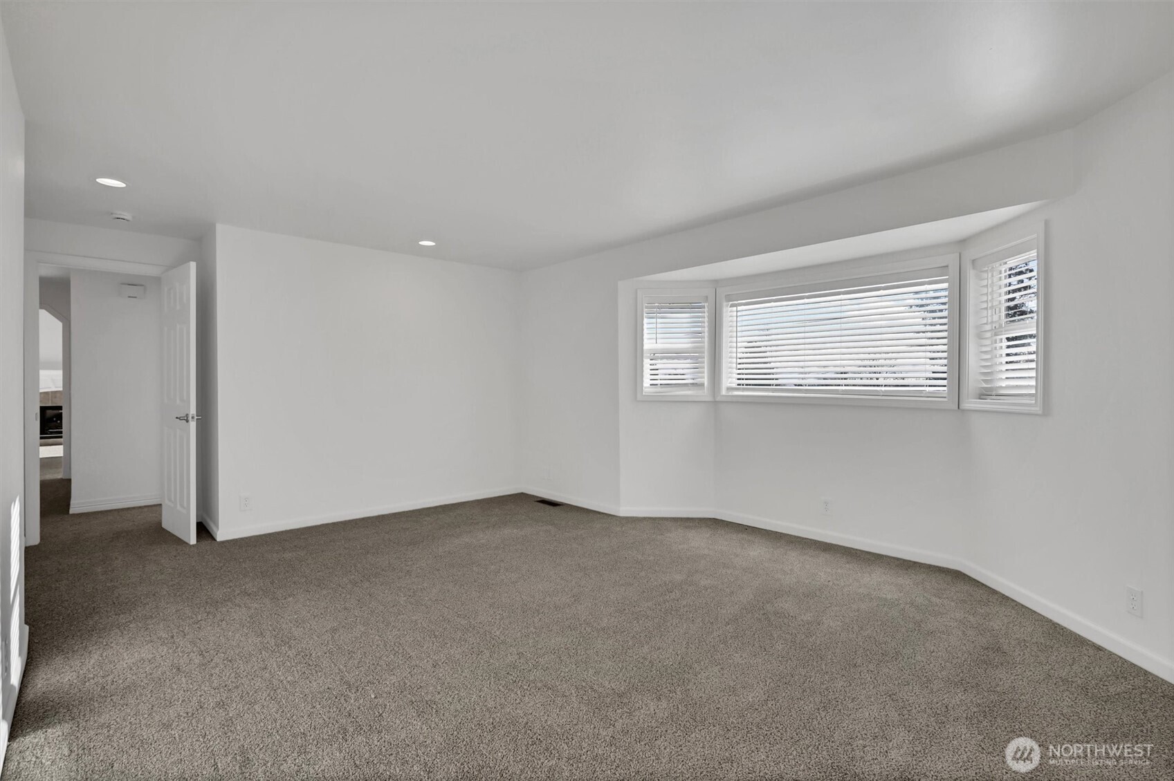 6230 South Langston Road Seattle, WA 98178 - Photo 17 of 37 Gallery Image 17