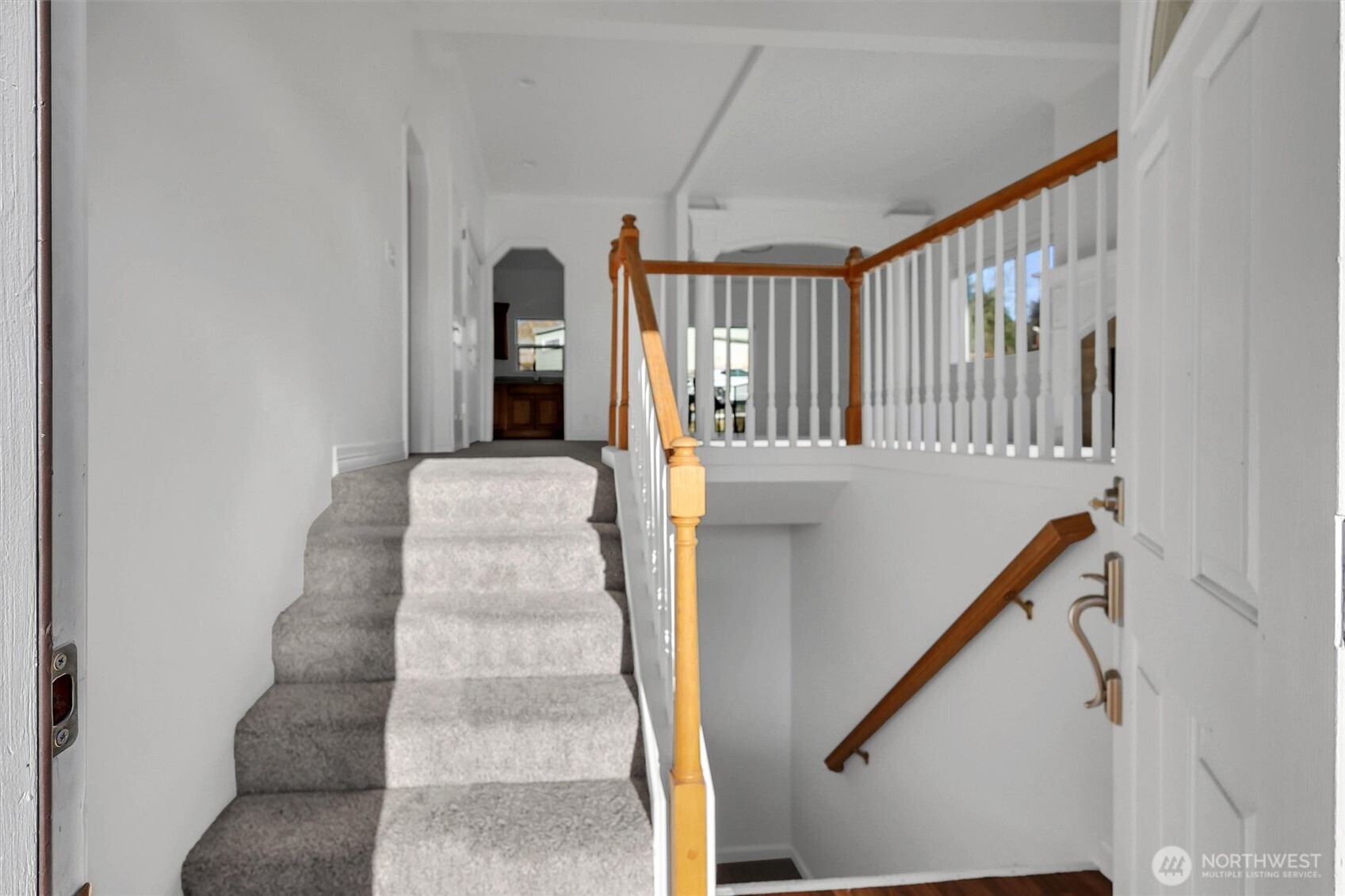 6230 South Langston Road Seattle, WA 98178 - Photo 4 of 37 Gallery Image 4