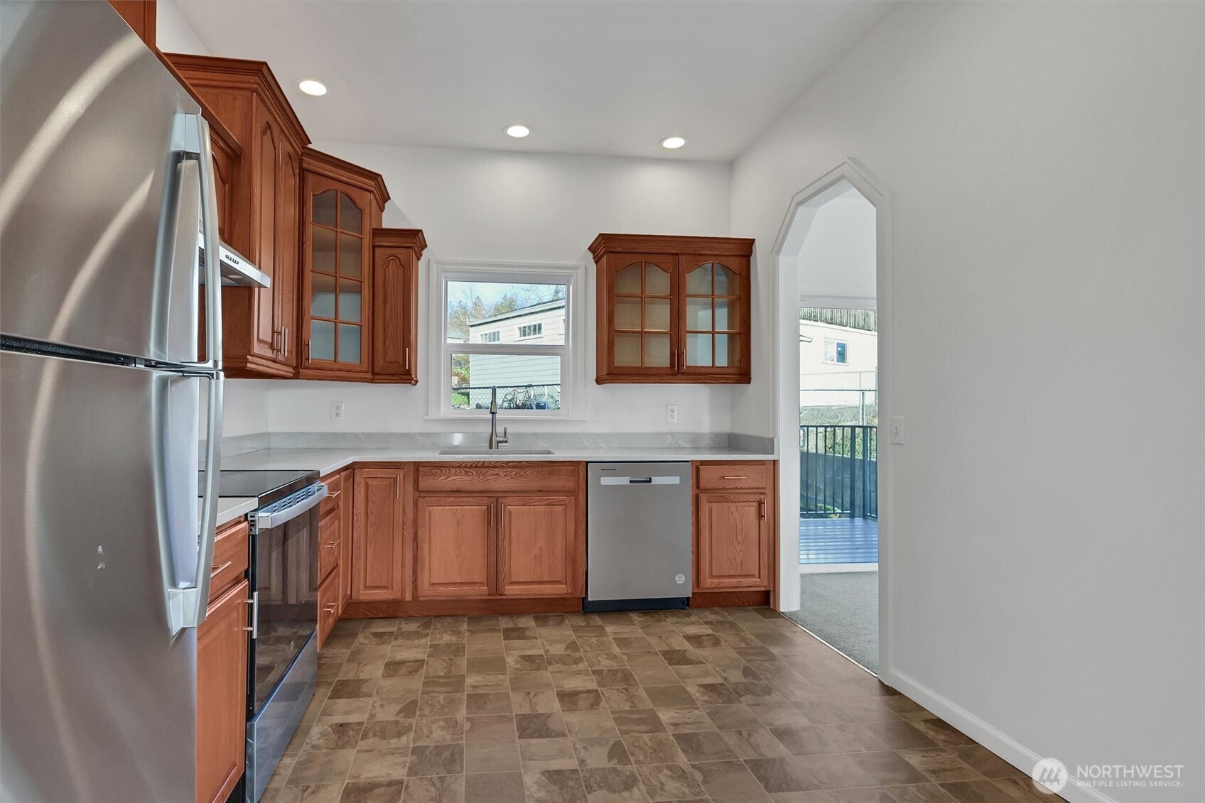 6230 South Langston Road Seattle, WA 98178 - Photo 10 of 37 Gallery Image 10