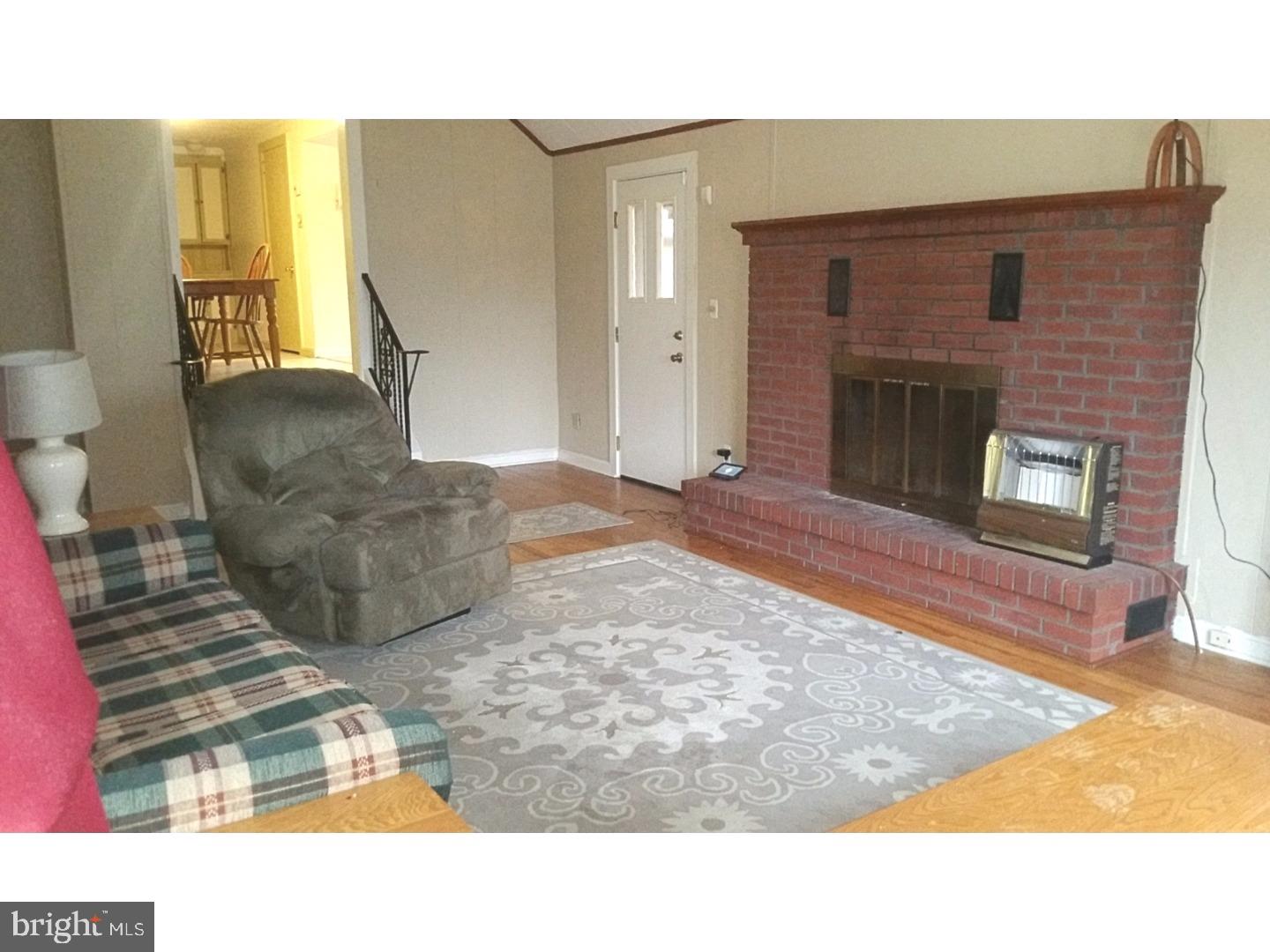 175 Swedesboro Road Gibbstown, NJ 08027 - Photo 16 of 23 Family Room