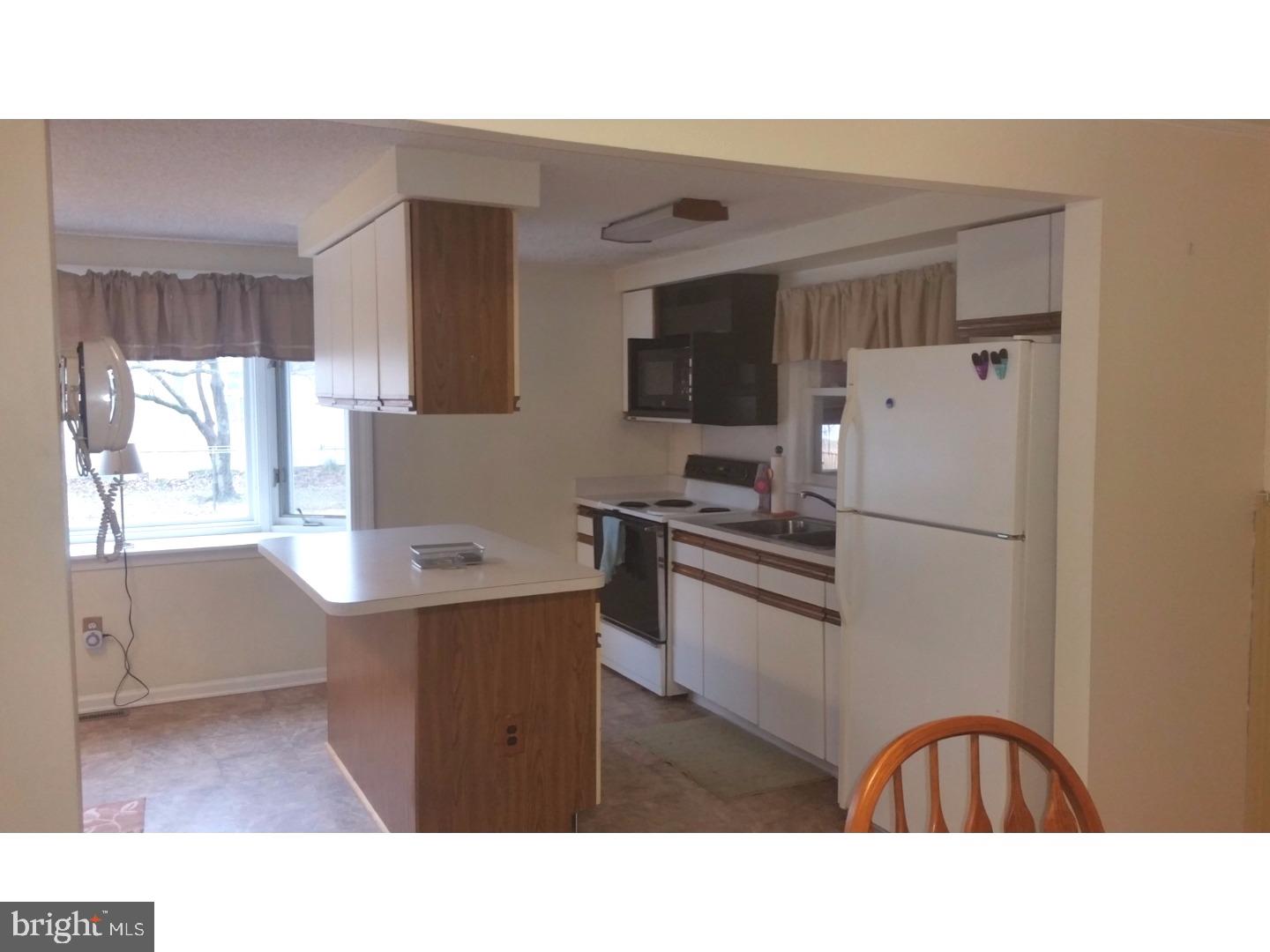 175 Swedesboro Road Gibbstown, NJ 08027 - Photo 7 of 23 Kitchen