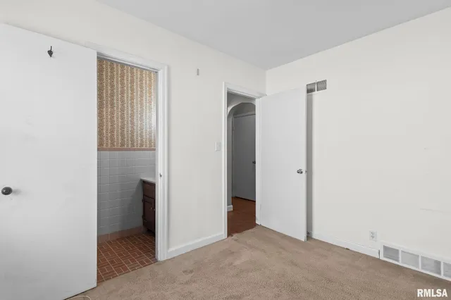 $164,900 | 2029 South Walnut Street, Springfield, IL 62704