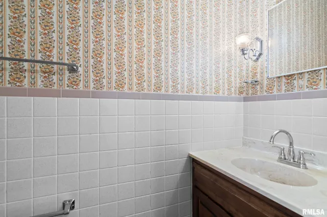 $164,900 | 2029 South Walnut Street, Springfield, IL 62704