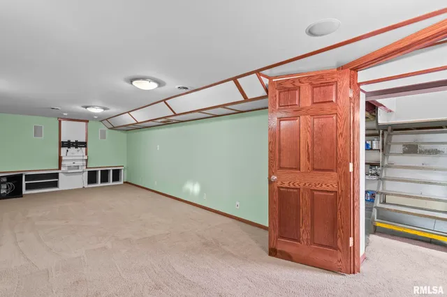 $164,900 | 2029 South Walnut Street, Springfield, IL 62704