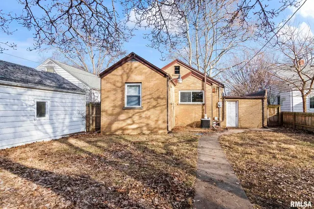 $164,900 | 2029 South Walnut Street, Springfield, IL 62704