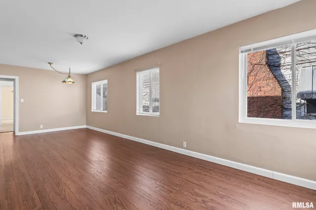 $164,900 | 2029 South Walnut Street, Springfield, IL 62704