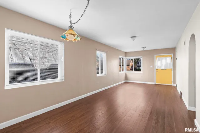 $164,900 | 2029 South Walnut Street, Springfield, IL 62704