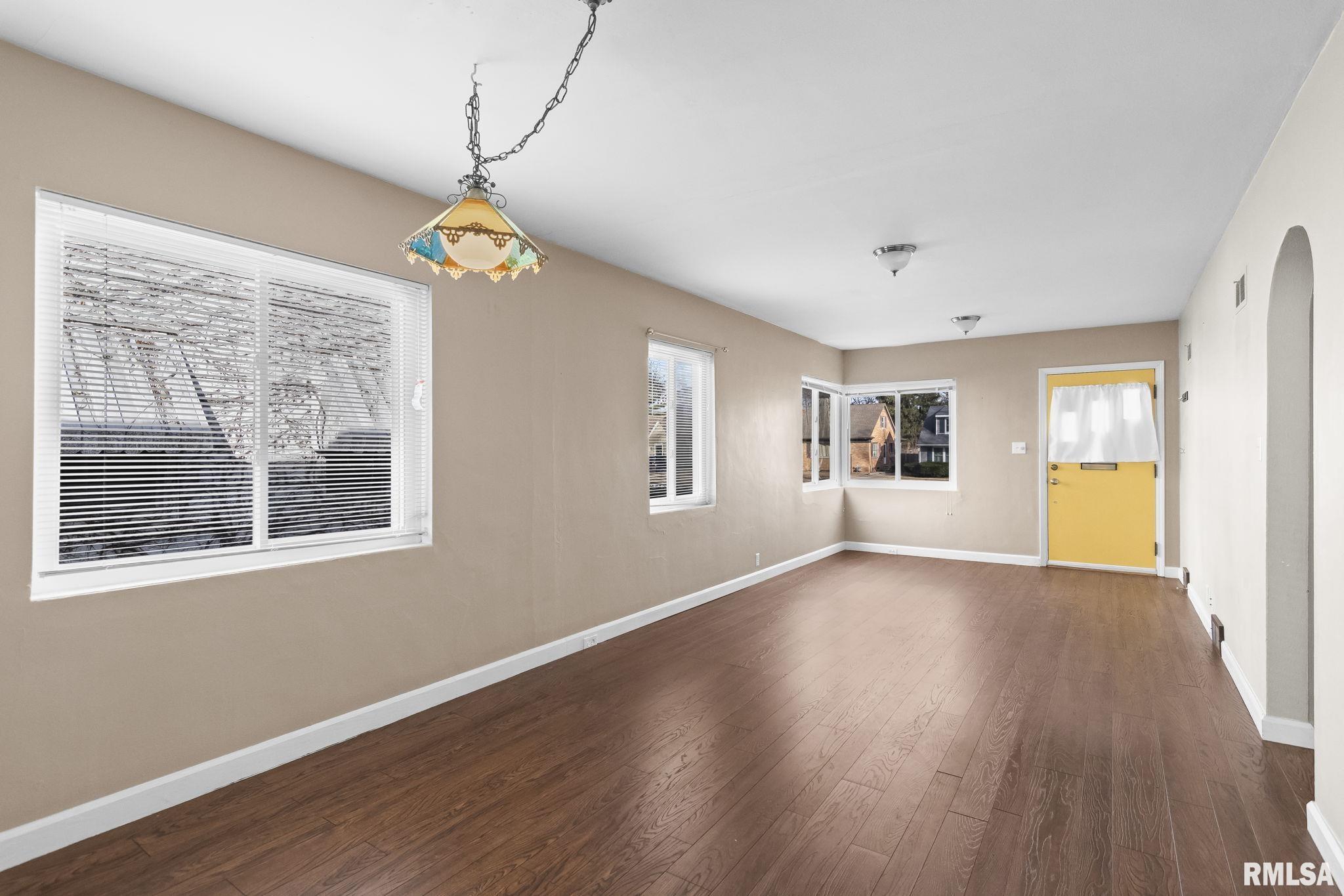 2029 South Walnut Street Springfield, IL 62704 - Photo 7 of 37