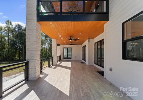 a view of outdoor space