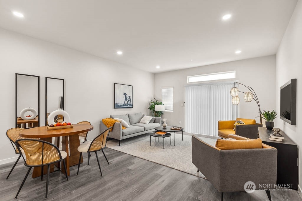 16124 Cascadian Way, Unit H2 Bothell, WA 98012 - Photo 3 of 24 Gallery Image 3