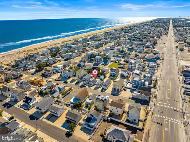 $999,000 | 12 East Winifred Avenue, Long Beach Township, NJ 08008