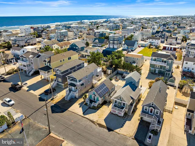 $999,000 | 12 East Winifred Avenue, Long Beach Township, NJ 08008