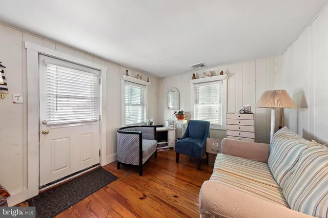 $999,000 | 12 East Winifred Avenue, Long Beach Township, NJ 08008