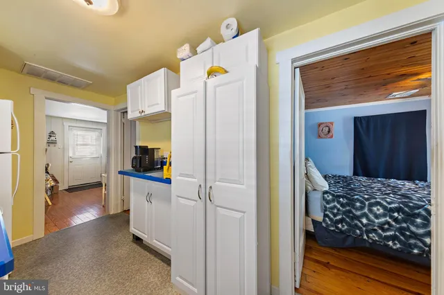 $999,000 | 12 East Winifred Avenue, Long Beach Township, NJ 08008