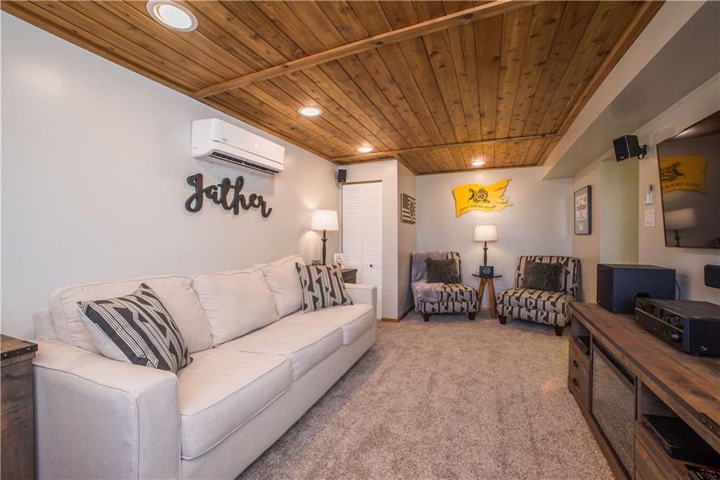 644 Greenlee Road Pittsburgh, PA 15227 - Photo 19 of 25 Gallery Image 19