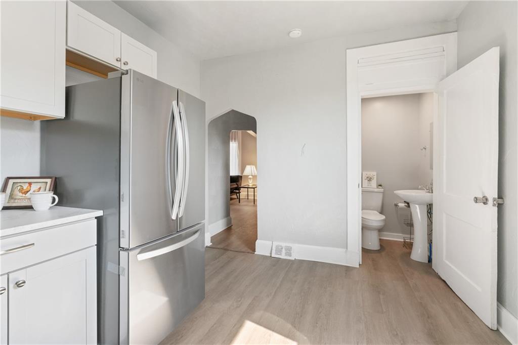 145 Georgetown Avenue Pittsburgh, PA 15229 - Photo 14 of 22 a view of bathroom