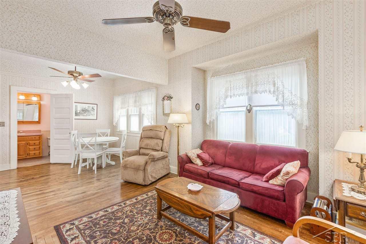 4380 Shattuck Road Saginaw, MI 48603 - Photo 10 of 22 Living Area Pic 2