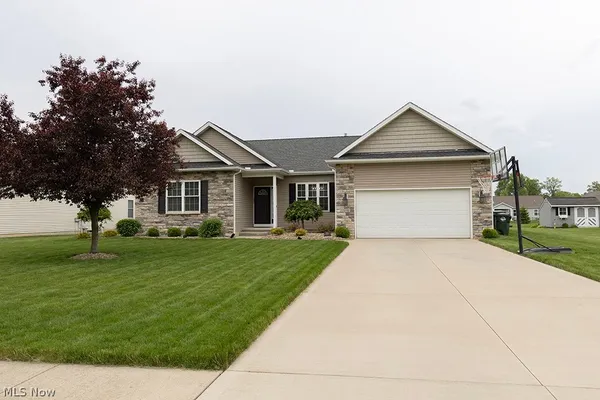 $470,000 | 13170 Kensington Drive, Grafton, OH 44044
