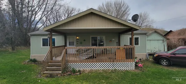 $395,000 | 426 Highway 12, Pomeroy, WA 99347